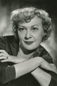 Eleanor Summerfield in A Cry from the Streets