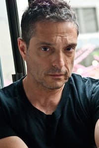 Romano Orzari in Des chiens dans la neige