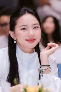 Phan Nhu Thao in Ranh Giới Trắng Đen