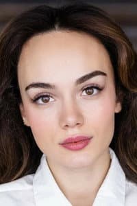 Anna Egoyan in Война и музыка