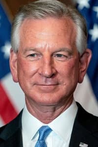 Tommy Tuberville in Fighting Soldiers: The Story of the 2004 Auburn Tigers