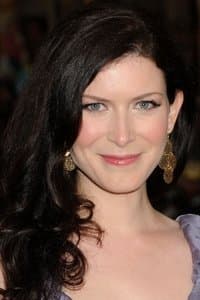 Lauren Maher in Pirates of the Caribbean: Tales of the Code: Wedlocked