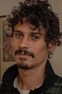 Américo Hollander in La delgada línea amarilla