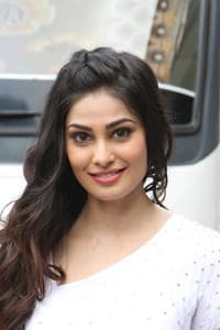 Puja Gupta in Shortcut Romeo