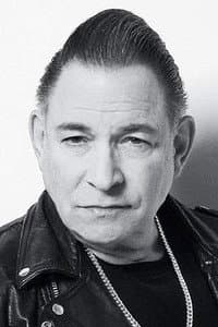 Robert Gordon in Unmade Beds