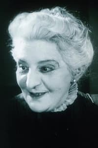 Adeline de La Croix in La riposte