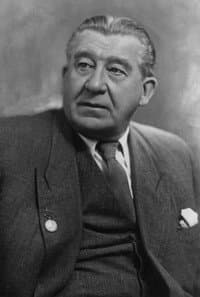 Aleksandr Larikov in Неоконченная повесть