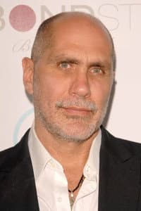 Guillermo Arriaga in Dreamers