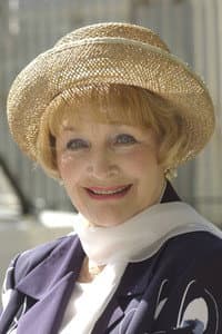 Lyudmila Khityaeva in Шла собака по роялю