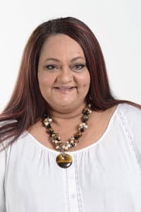 Shaleen Surtie-Richards in Snaaks Genoeg