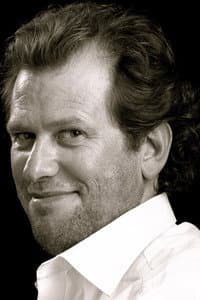 Mirko Artuso in The Italian Banker