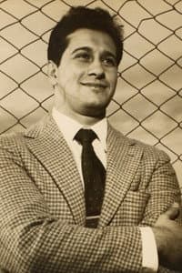Bill Farr in Pé na Tábua