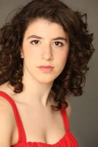 Nesli Meir in Ana & Mia