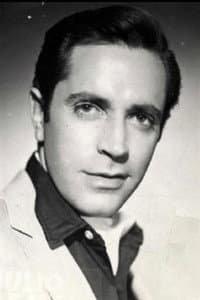Julio Alemán in Diamantes, Oro y Amor