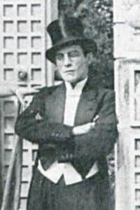 Antonio Rolando in El ángel desnudo