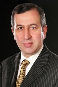 Adalat Abdulsamadov in Cadu: Cin Çıxarma