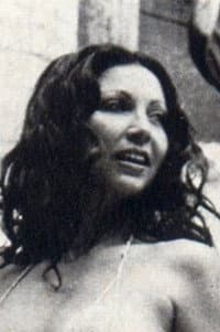 Gina Giuri in La figliastra - Storia di corna e di passioni