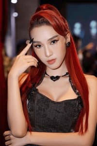 Emily in HIT: Hoàng Tử Và Lọ Lem
