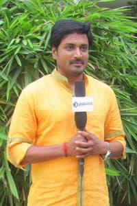 Senthil Kumar in Rombha Nallavan Da Nee