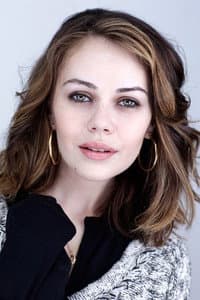 Alexis Dziena in Season of Youth