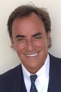 Thaao Penghlis in Les Patterson Saves the World