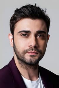 Melih Selçuk in Toprağa Uzanan Eller