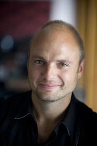 Linus Tunström in Blankt vapen