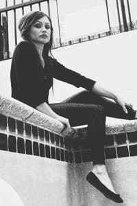 Mackenzie Leigh in AmeriKa