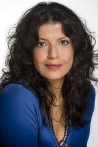 Karina Aktouf in Le marais