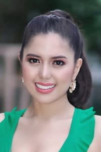 Isabelle De Leon in Anino