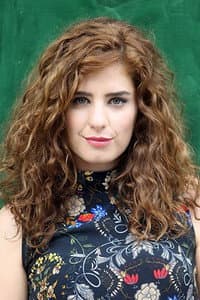 Sanem Yeles in Kiralık Aşk