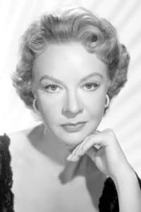 Jo Van Fleet in The Gang That Couldn't Shoot Straight