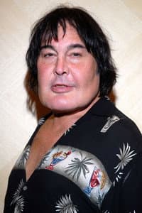 Robert Z'Dar in Guns of El Chupacabra