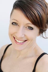Eve Gordon in Salt