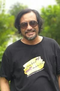 Melkias Wattimury in Kelambu