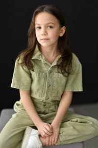 Maélya Boyd in Rêver en néon