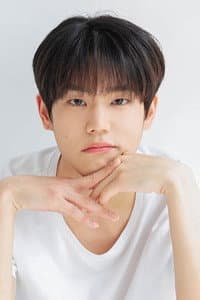 Shin Kyu-hyun in 성스러운 아이돌