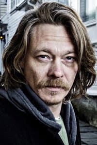 Kristoffer Joner in The Quake