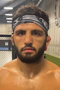 Arman Tsarukyan in UFC 300: Pereira vs. Hill