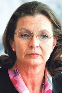 Evelyna Steimarová in Město nic neví