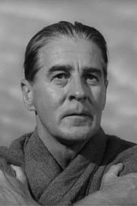Gunnar Björnstrand in Det svänger på slottet