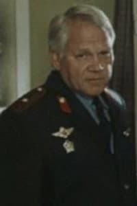 Vladimir Kadochnikov in От зари до зари