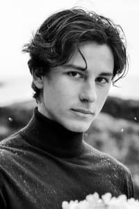 Alex Roper in Seeking Arrangement