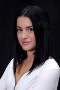 Jazmín Abuín in Cordelias