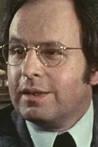 Maurice Vallier in Les araignées de la nuit