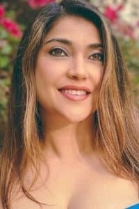 Sarah Azhari in Suami-Suami Takut Istri: The Movie
