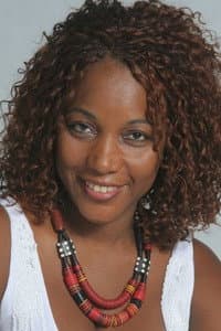 Cyda Moreno in Expresso Parador
