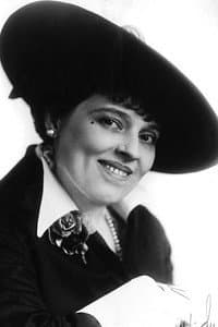 Betty Scott in The Crimson Wing