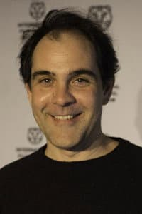 Sandro Aguilar in Sara F.