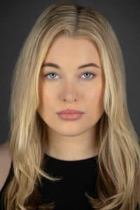 Julia Reilly in A Little Women's Christmas